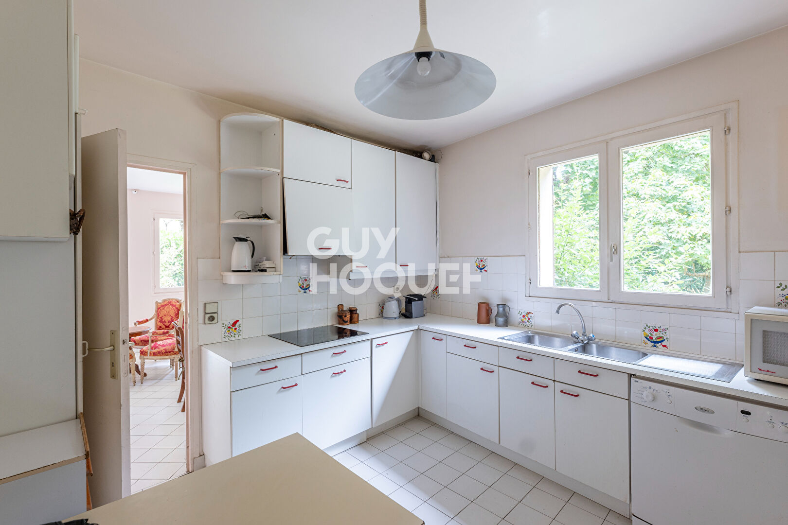 **Le Charme Authentique de Vieux Marly**