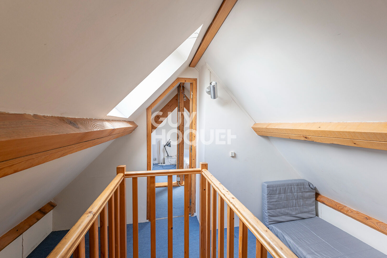 **Le Charme Authentique de Vieux Marly**