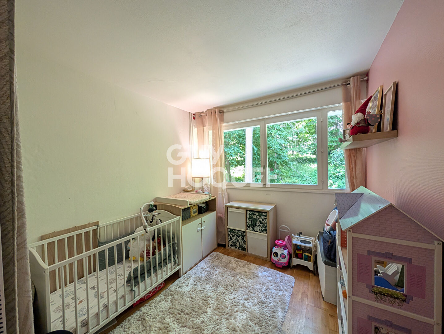 Bel appartement 3 pièces. Résidence verdoyante.