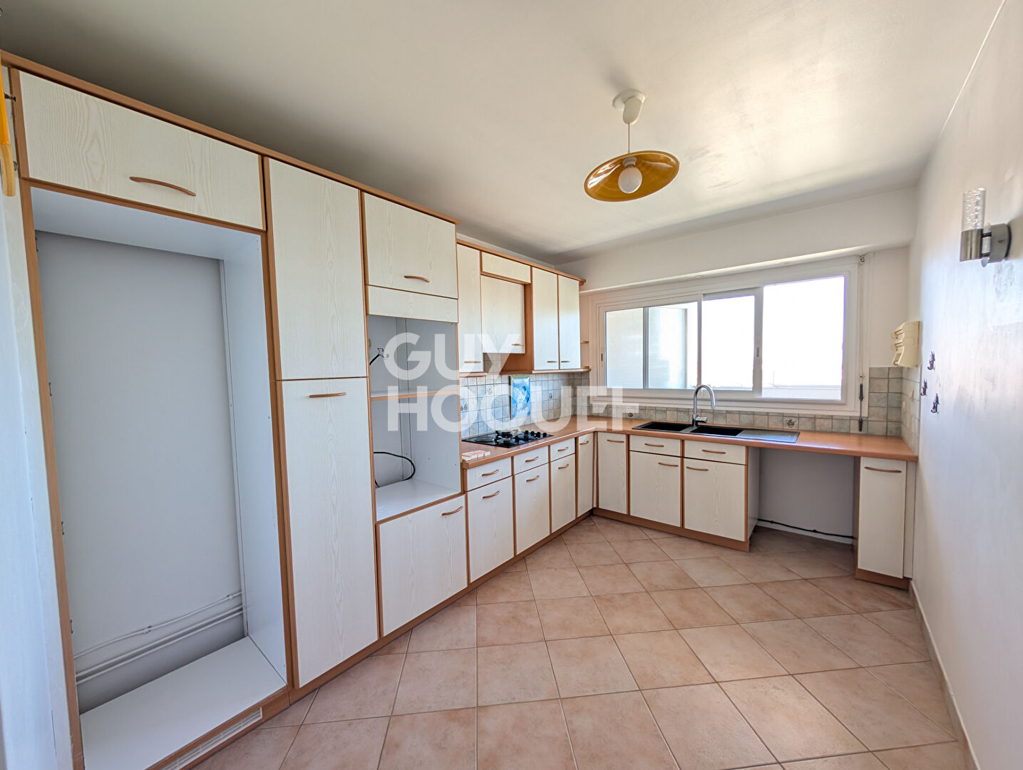 Marly Le Roi - 6 pièces, 4 chambres, 112 m2 - Etage élevé