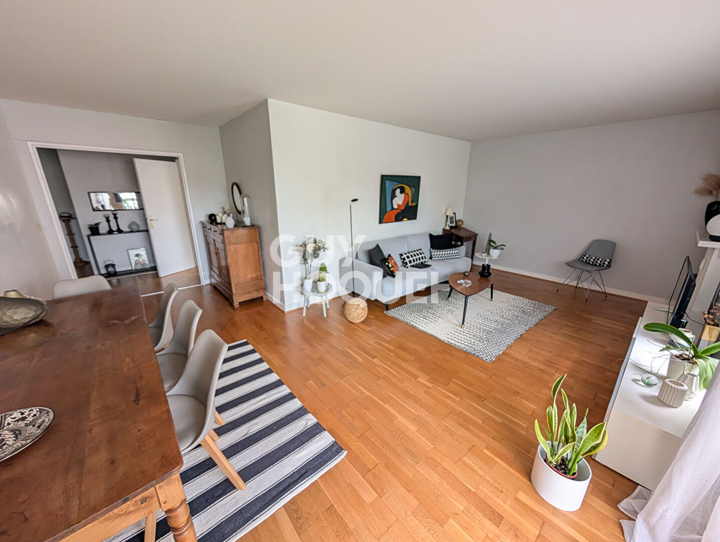 GRAND 3 PIECES 82 m2 TRES BON ETAT BAILLY