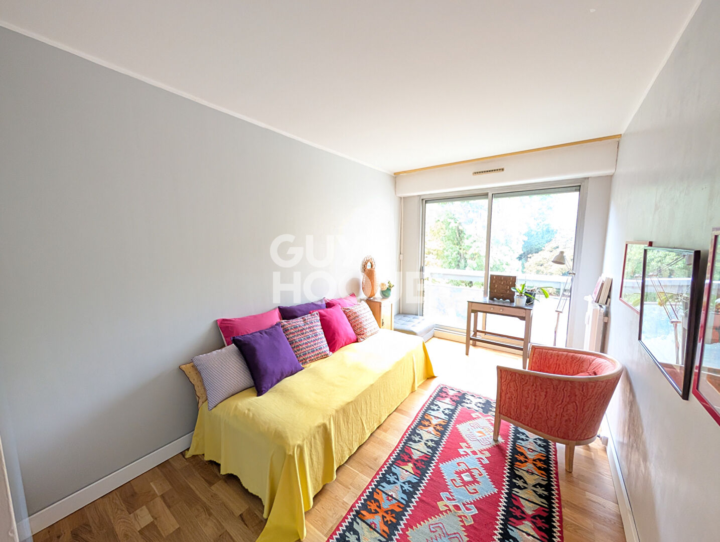 GRAND 3 PIECES 82 m2 TRES BON ETAT BAILLY