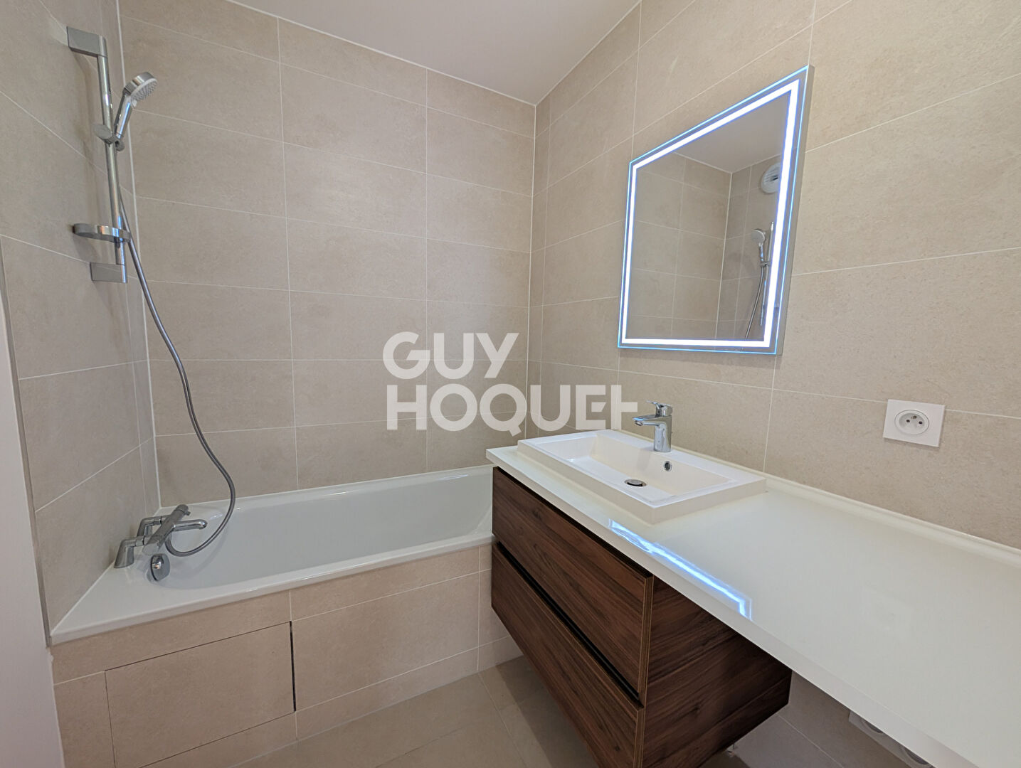 MAISON NEUVE 99m2, 3 CHAMBRES, JARDIN 135m2