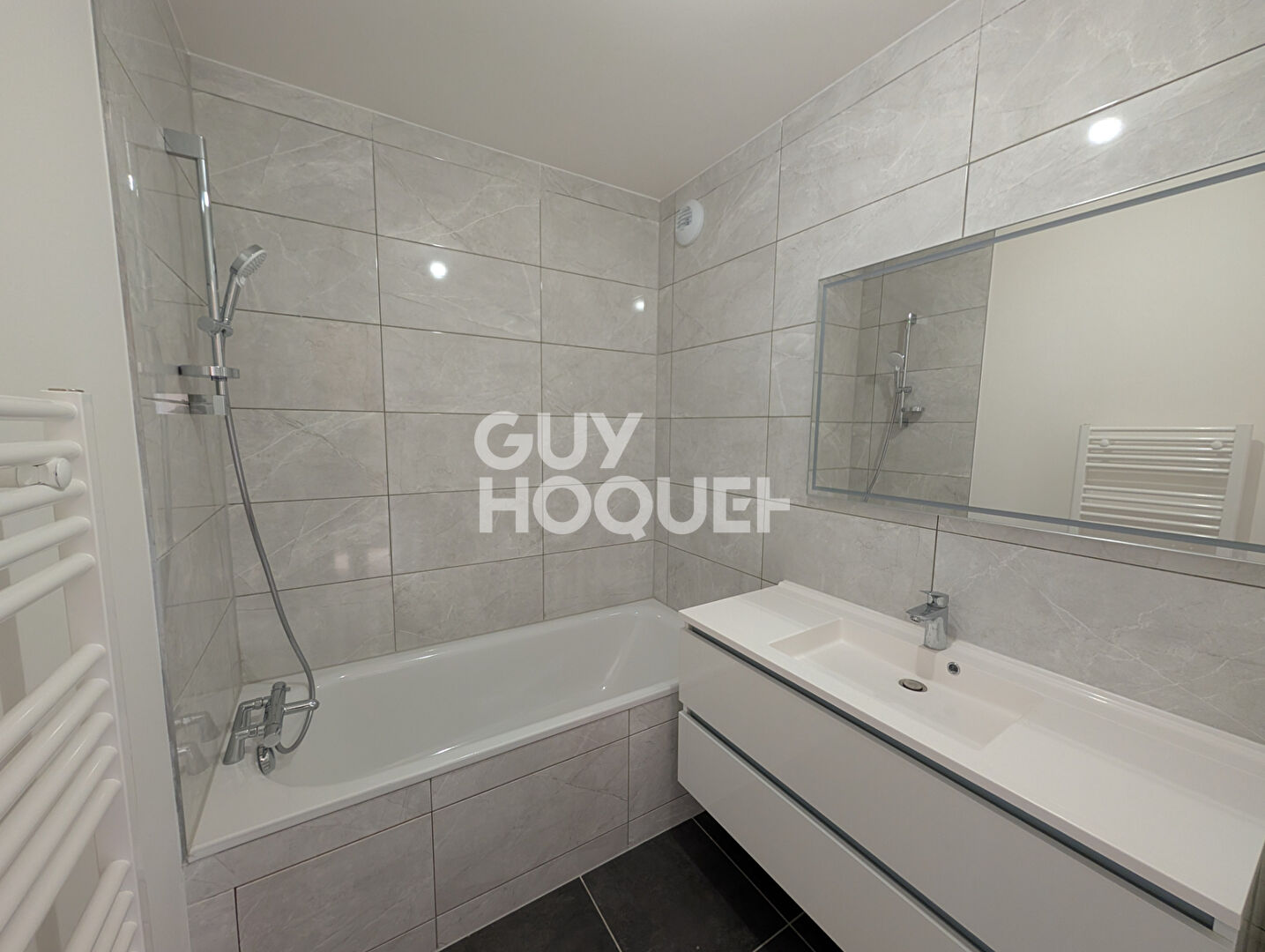 MAISON NEUVE 110m2, 4 CHAMBRES MARLY CENTRE