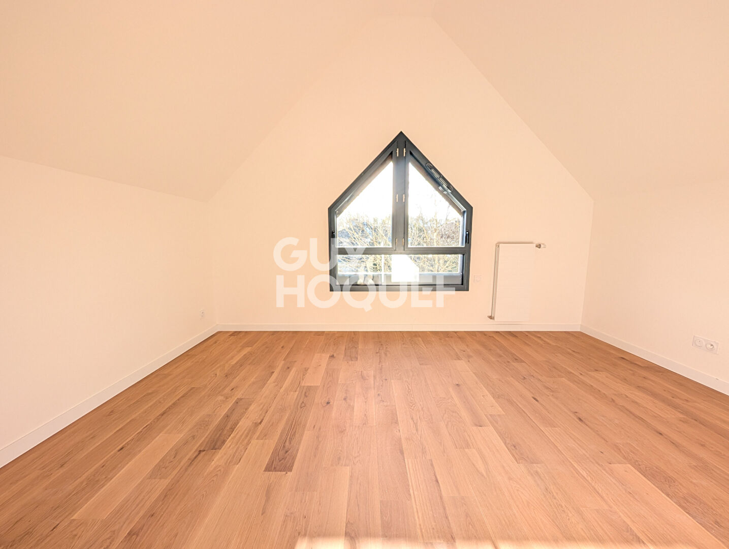 MAISON NEUVE 110m2, 4 CHAMBRES MARLY CENTRE