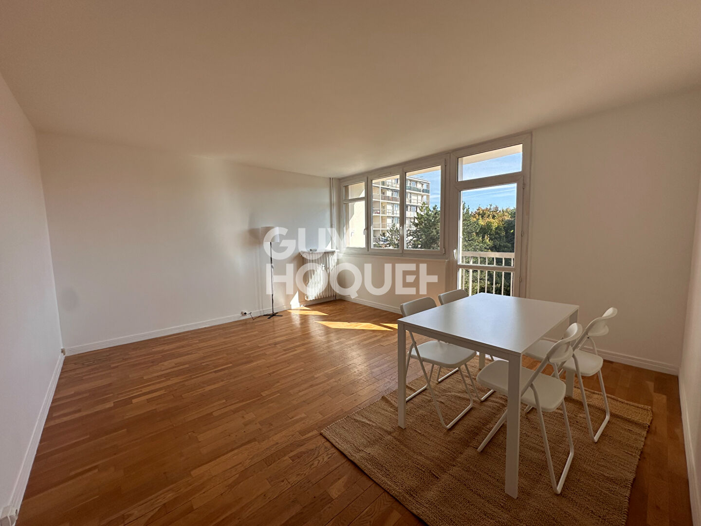 3 PIECES 2 CHAMBRES 61.2m2 ETAT NEUF