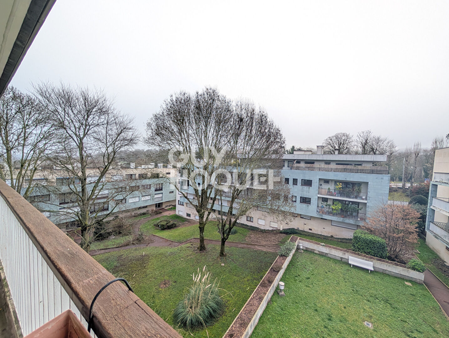 DERNIER ETAGE 6 PIECES 152 m2