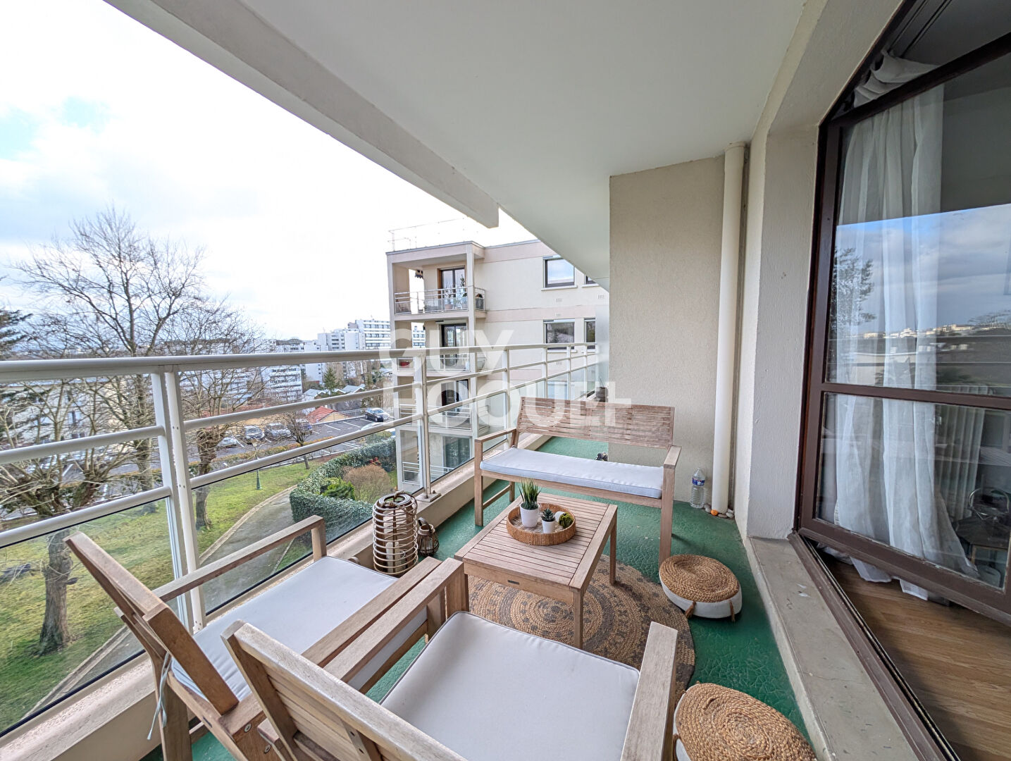 SAINT GERMAIN EN LAYE 2 PIECES 46m2