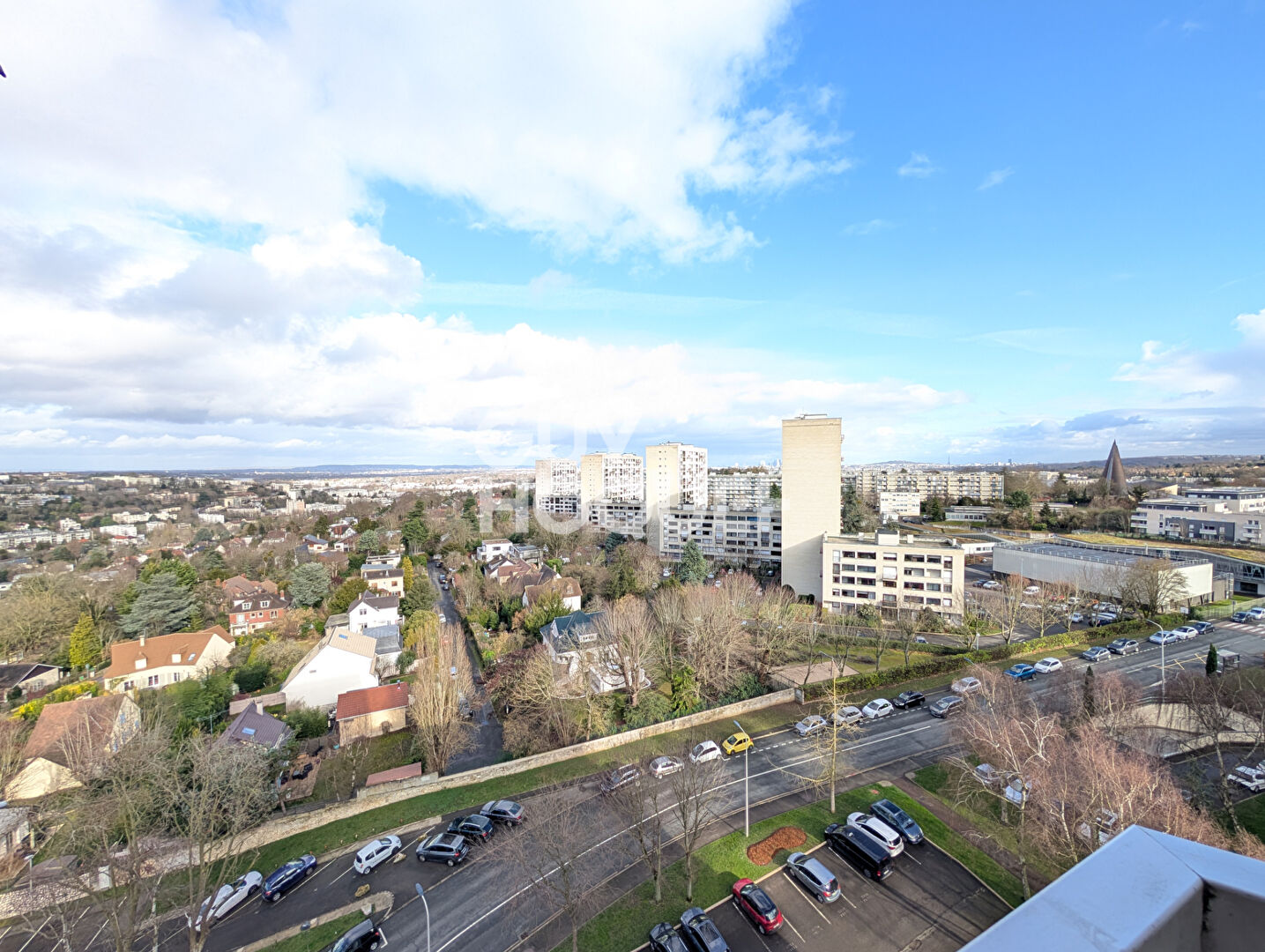 3 PIECES 66m2 ETAGE ELEVE