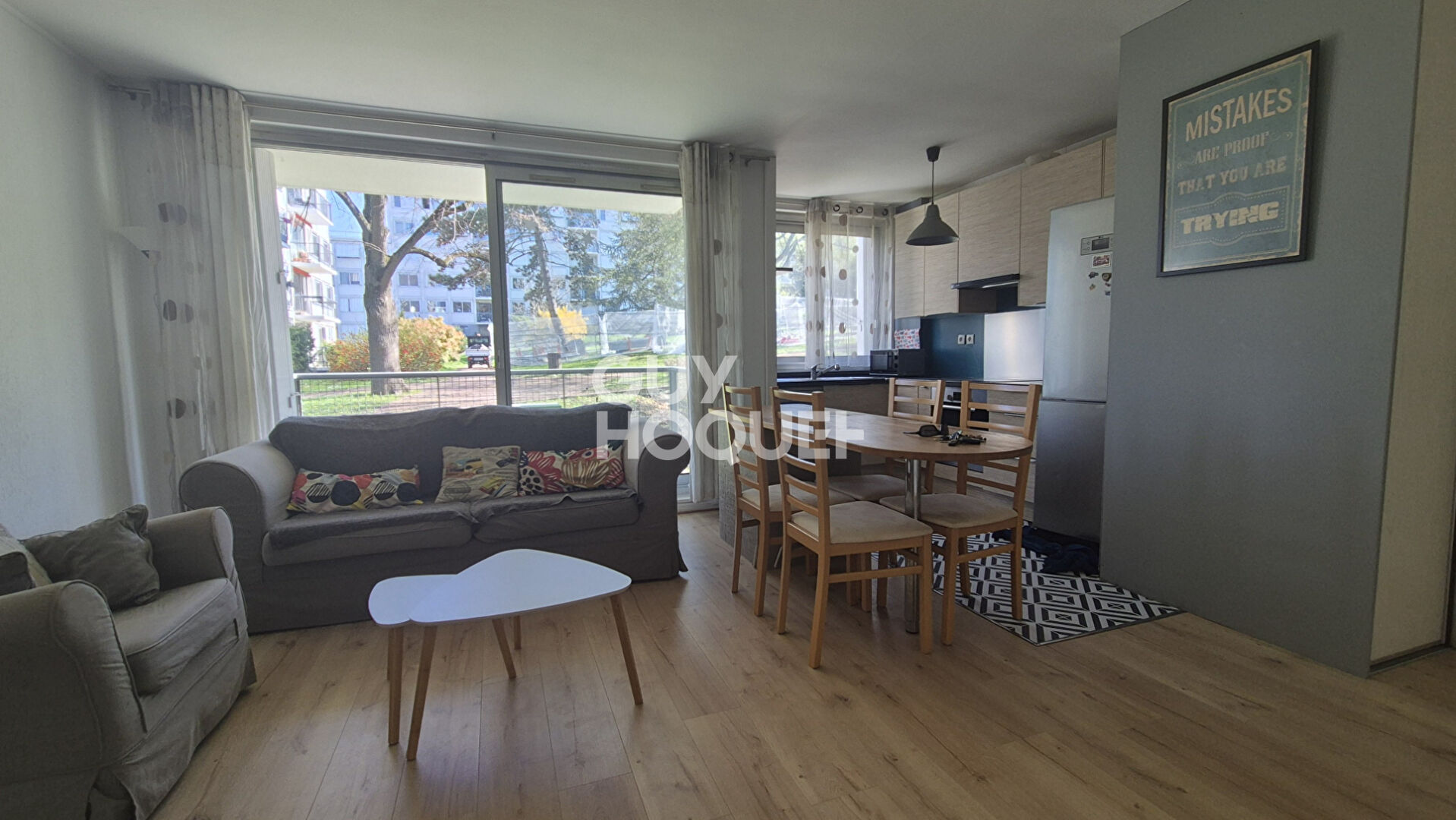 Résidence familiale. Magnifique parc.