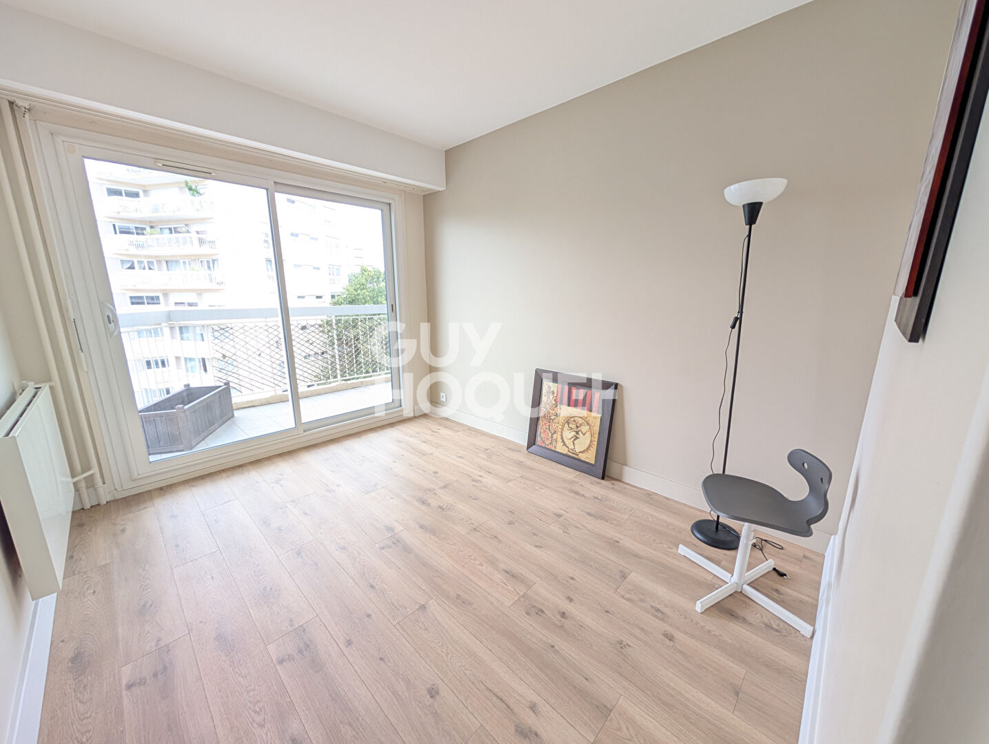 MONTVAL 6 PIECES 4 CHAMBRES 112m2
