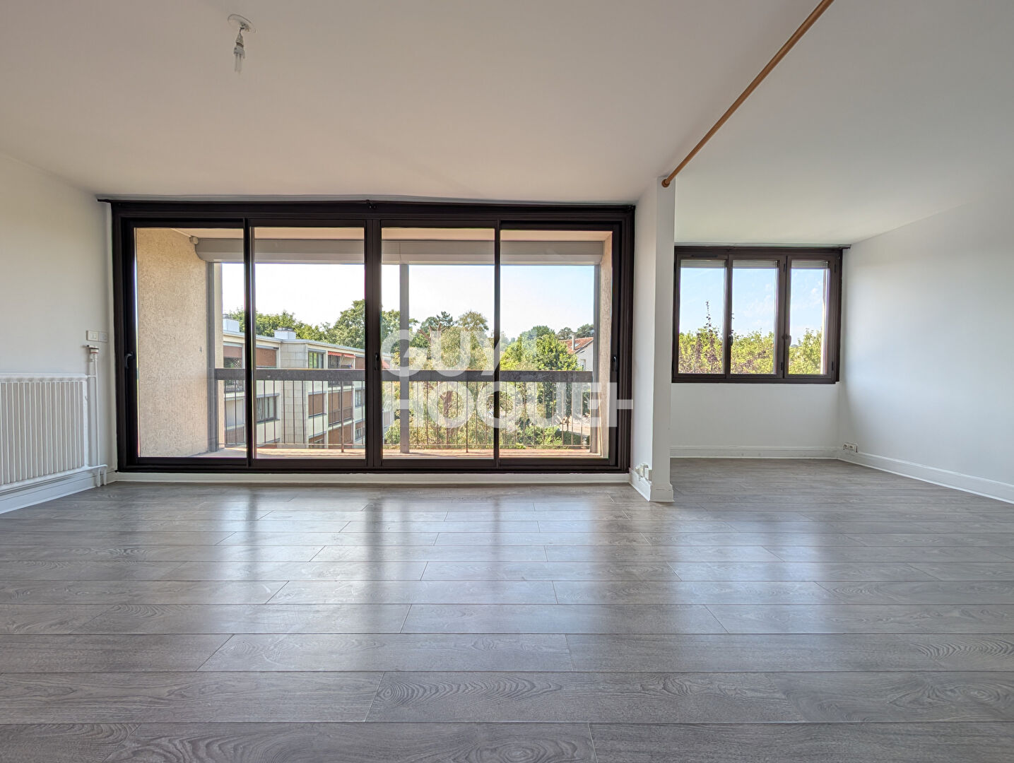 2 PIECES 50m2 ENTIEREMENT RENOVE