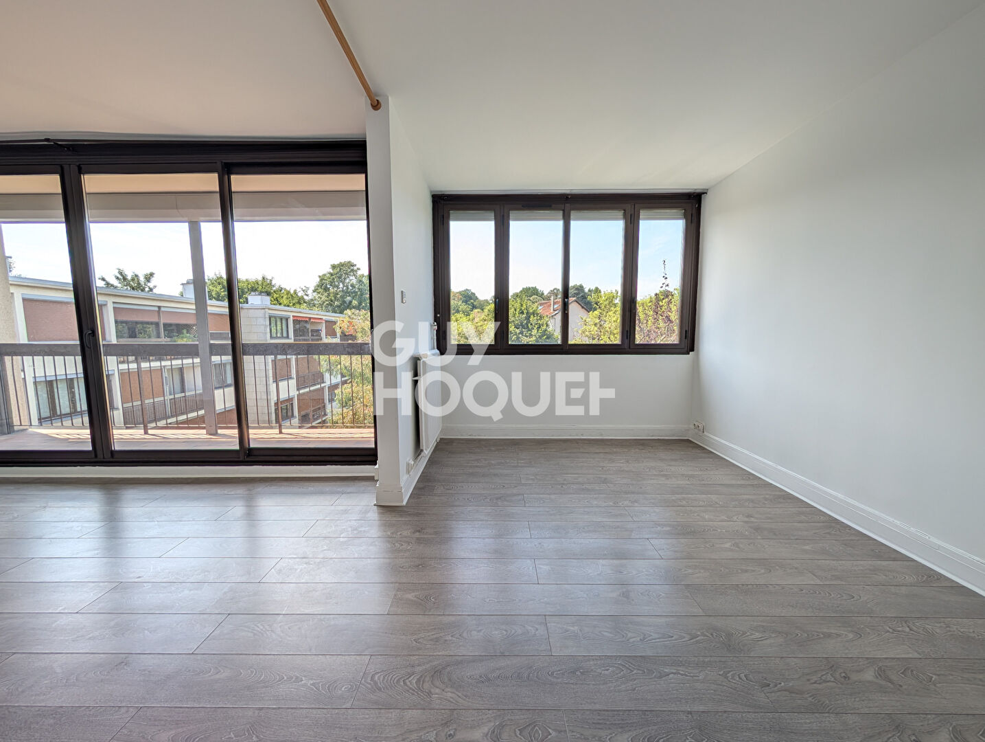 2 PIECES 50m2 ENTIEREMENT RENOVE