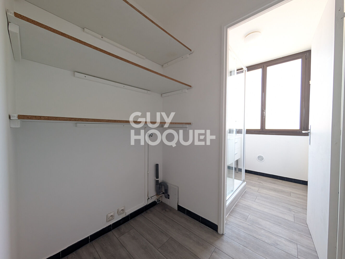 2 PIECES 50m2 ENTIEREMENT RENOVE