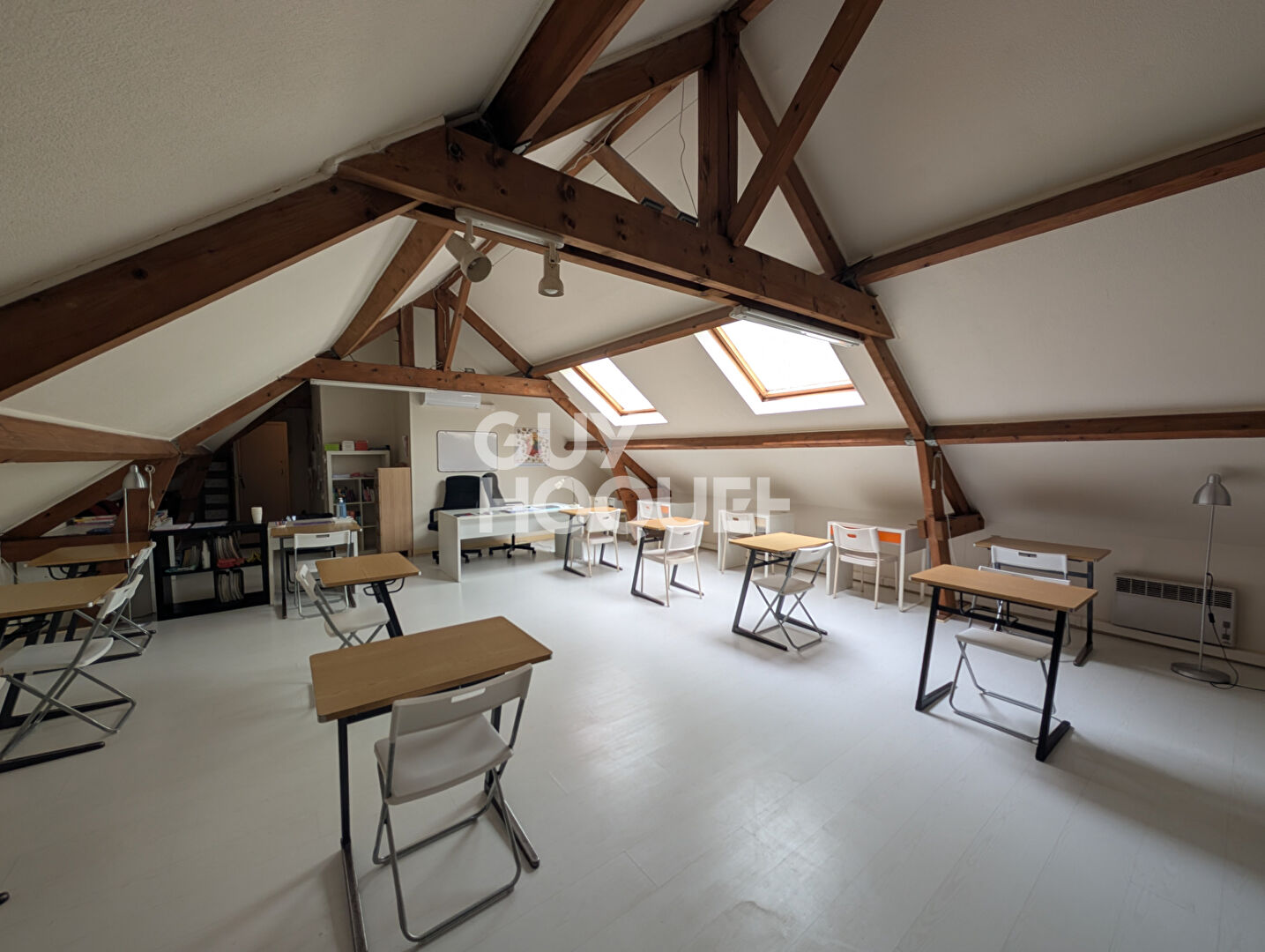 SALLE DE CLASSE 67m2 au sol