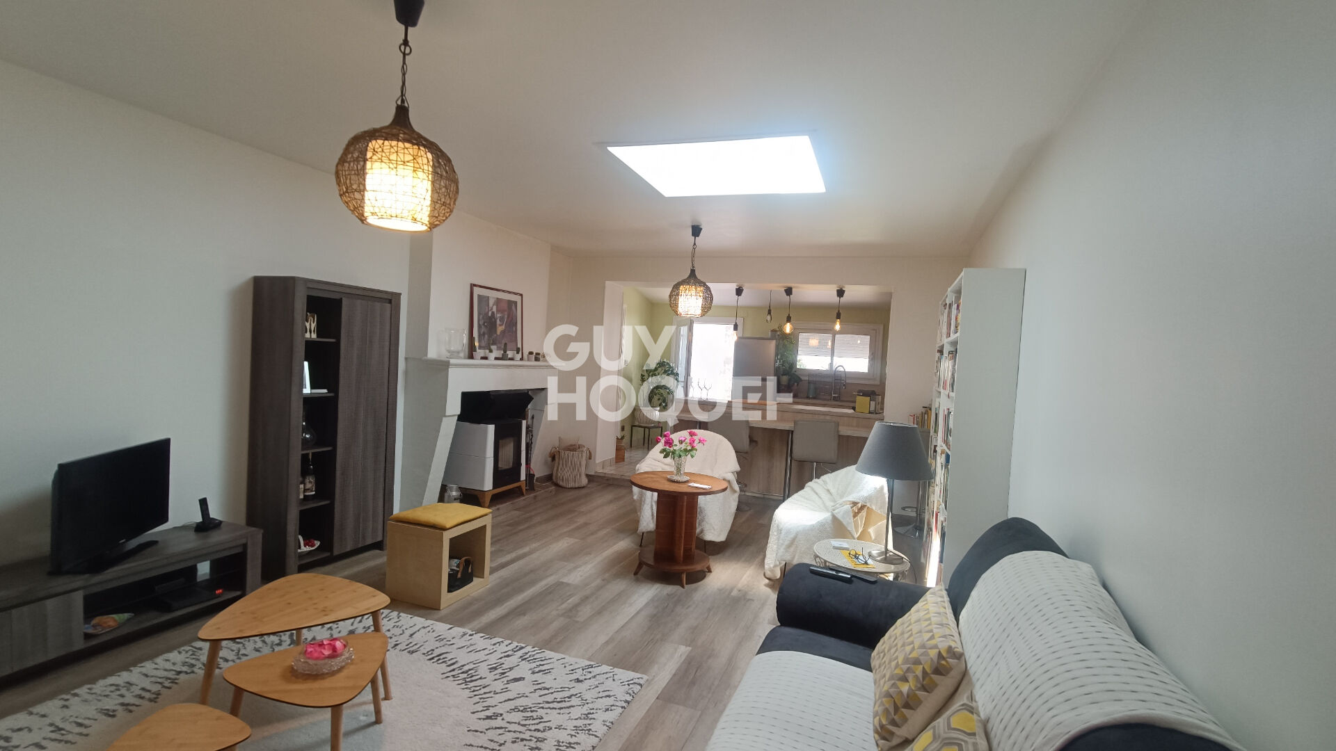 Maison de ville Marmande, 130 m2 avec cour et garage.