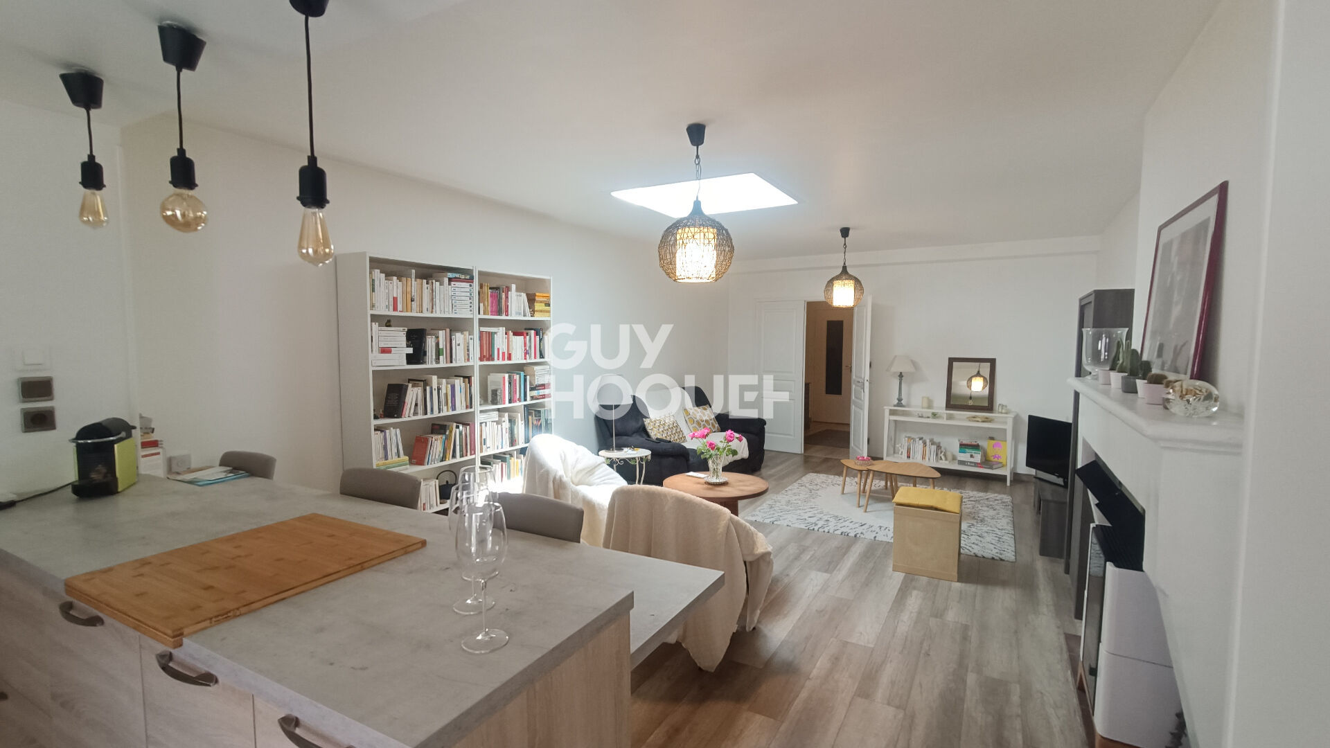 Maison de ville Marmande, 130 m2 avec cour et garage.