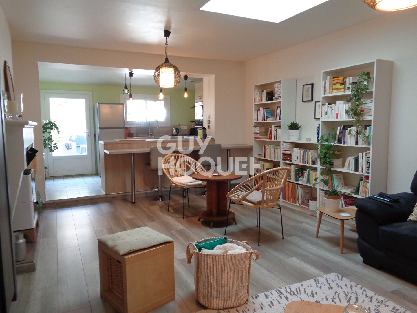 Maison de ville Marmande, 130 m2 avec cour et garage.