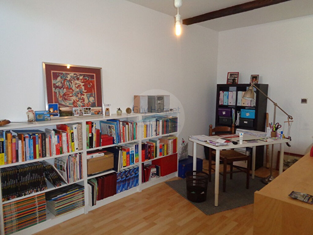 Maison de ville Marmande, 130 m2 avec cour et garage.