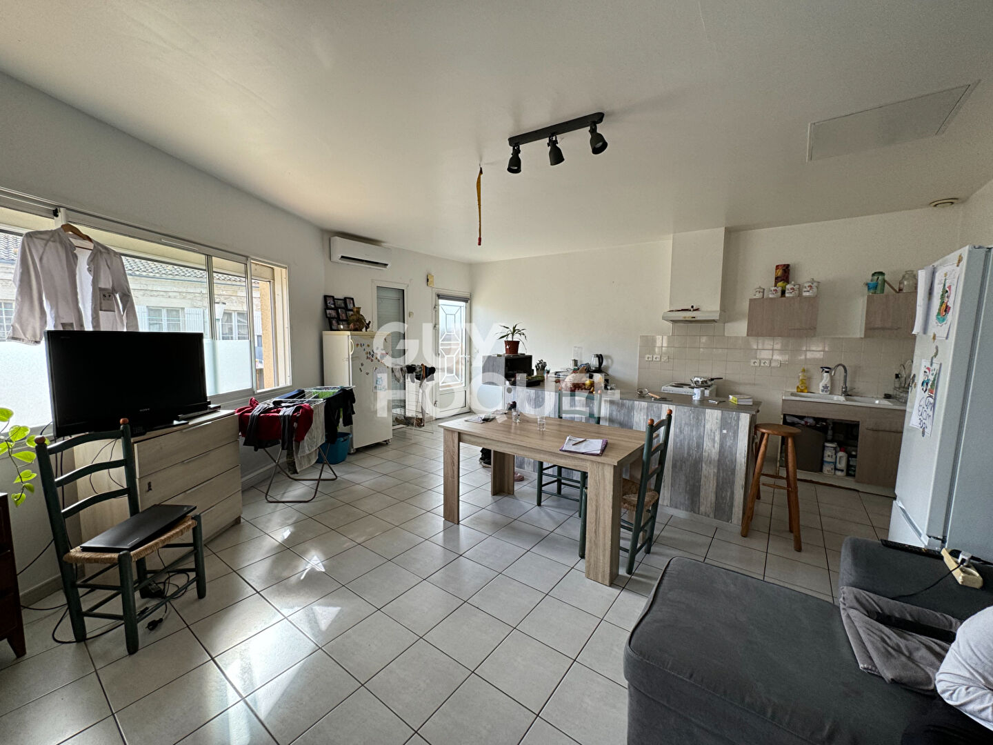 Immeuble de rapport entre Casteljaloux et Marmande 10 pièce(s) 310 m2