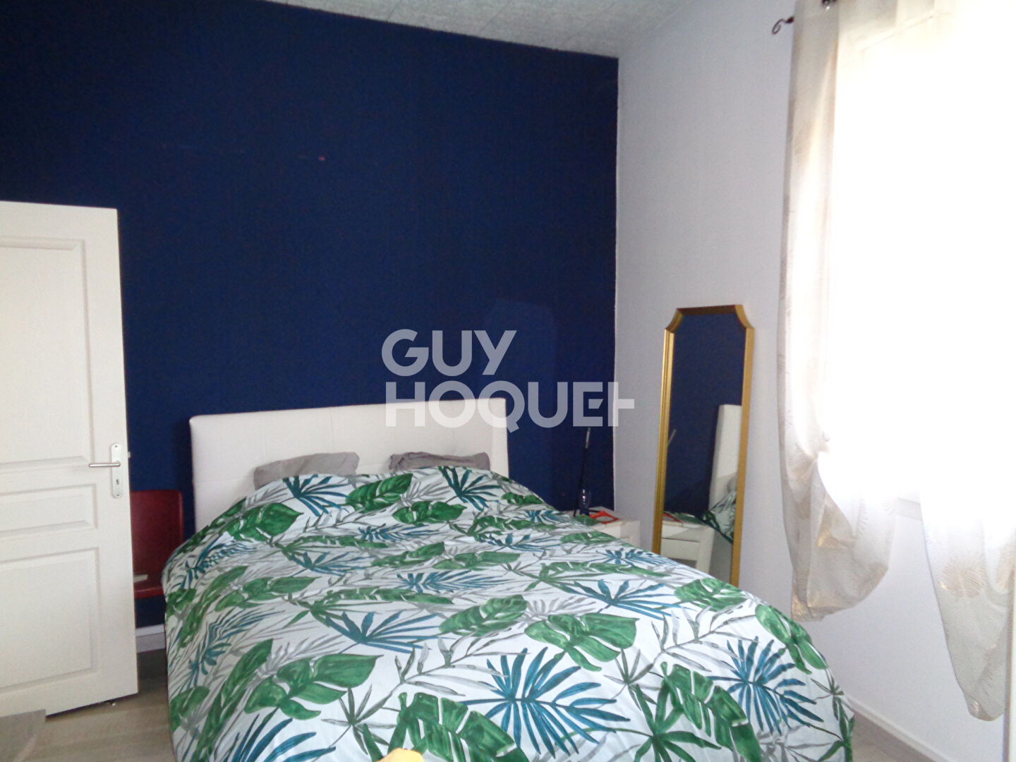 Maison d'habitation et fond de commerce 245 m2