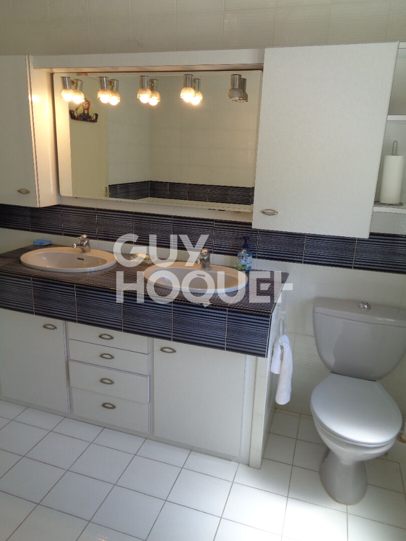 Maison Marmande de plain-pied 104 m2 avec garage et jardin