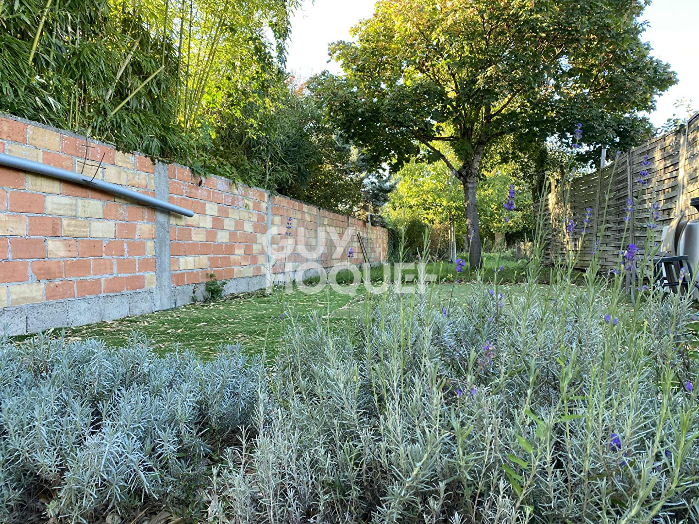 Maison de ville Marmande, 3 chambres et jardin.