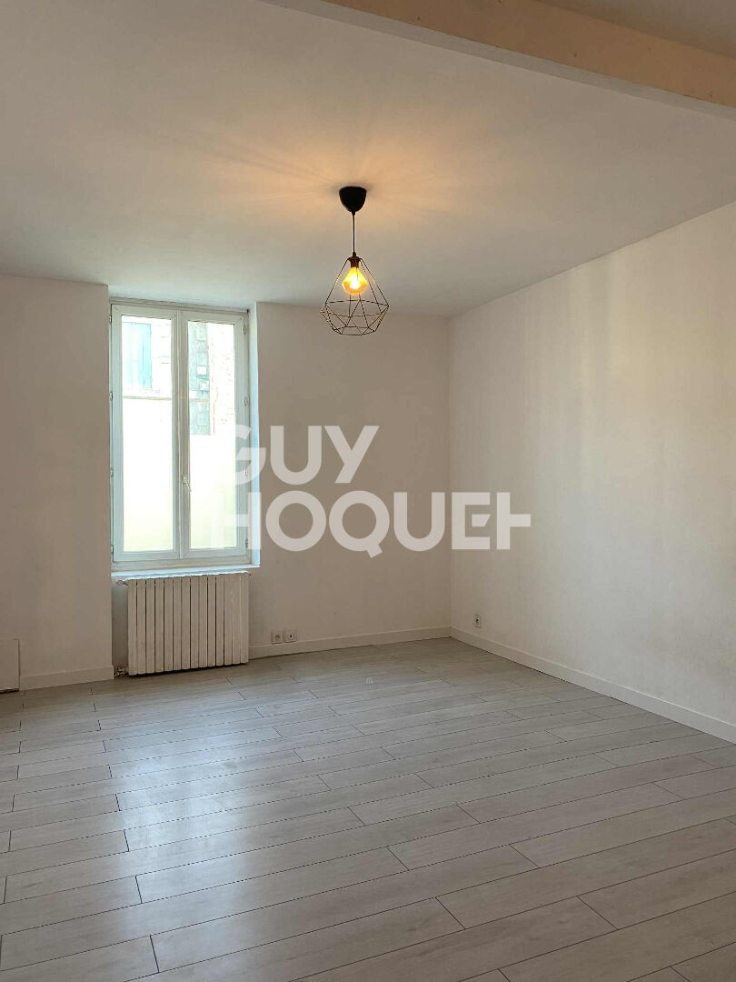 Maison de ville Marmande, 3 chambres et jardin.