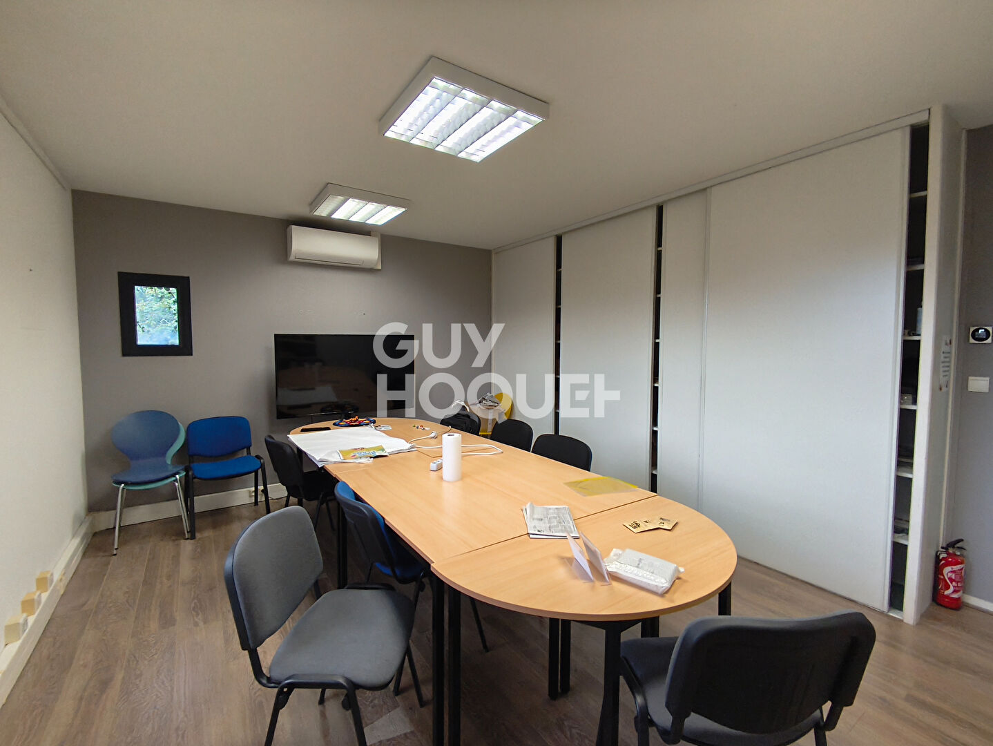 À louer bureaux 265 m²