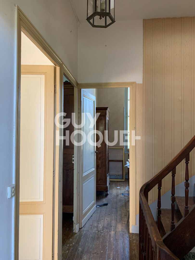 Maison de ville à faire revivre