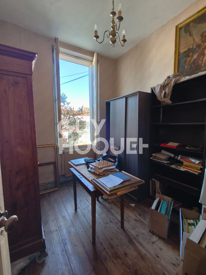 Maison de ville à faire revivre