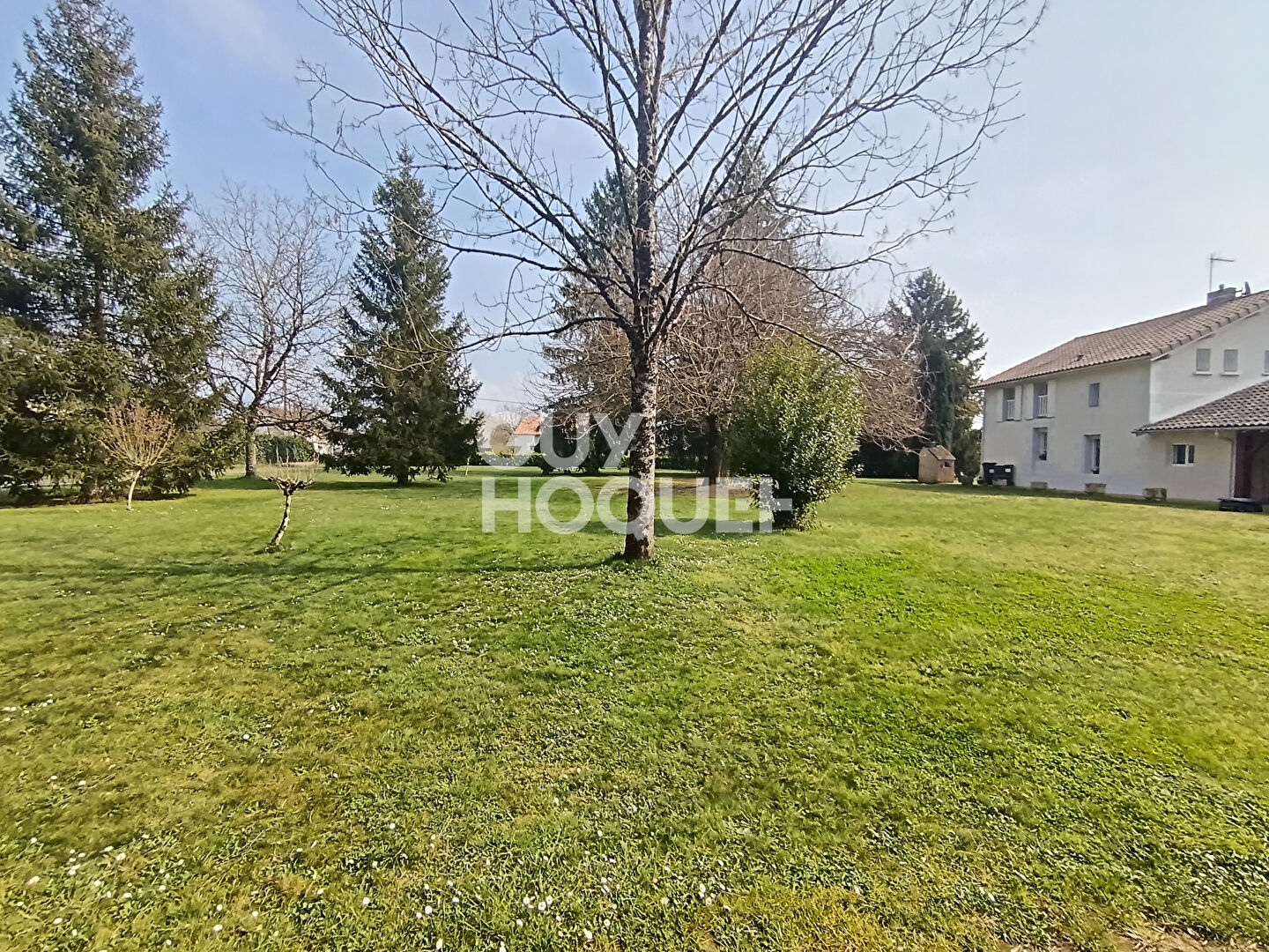 Maison familiale en pierre ? 5 chambres et dépendance