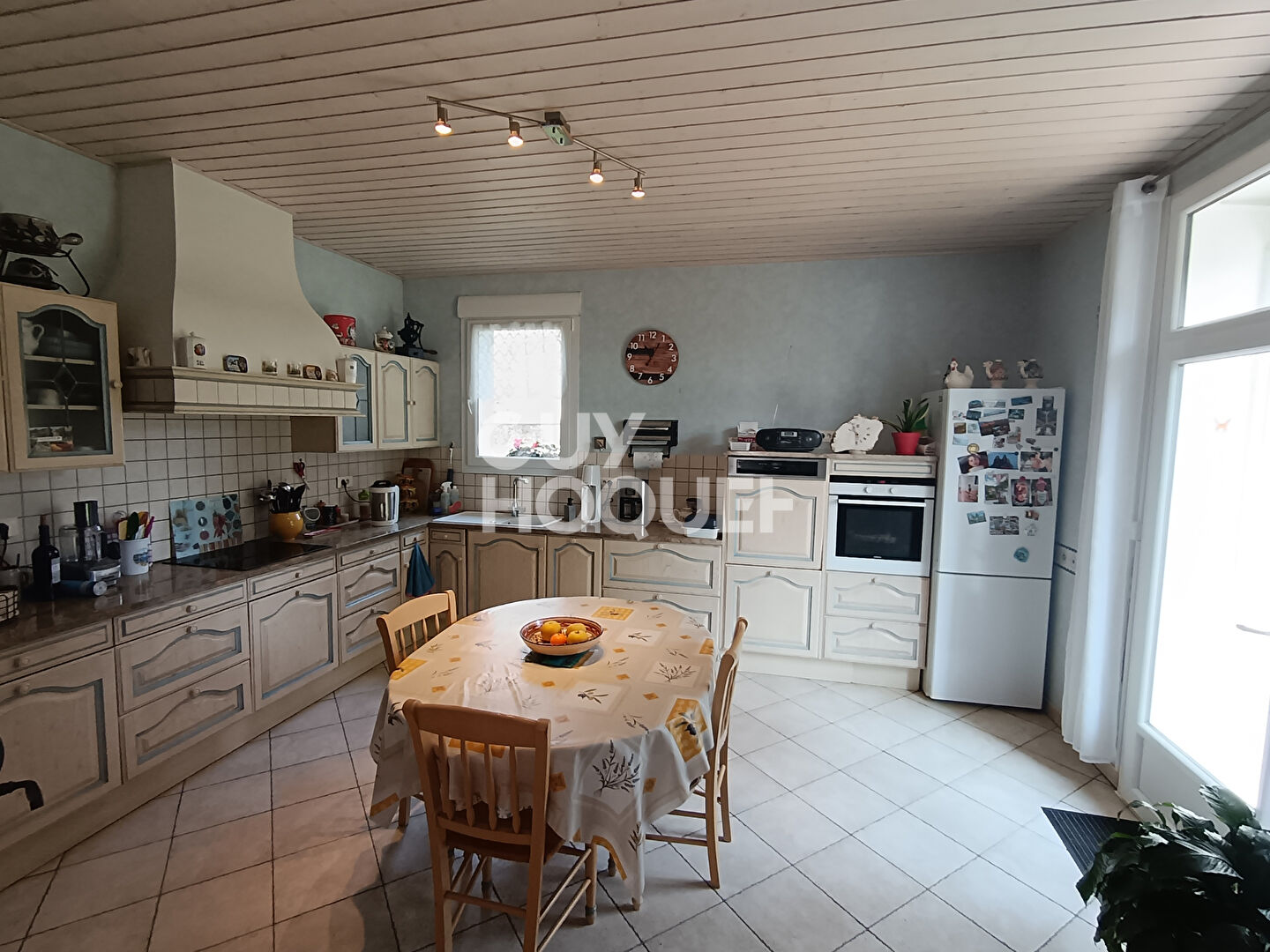 Maison familiale en pierre ? 5 chambres et dépendance