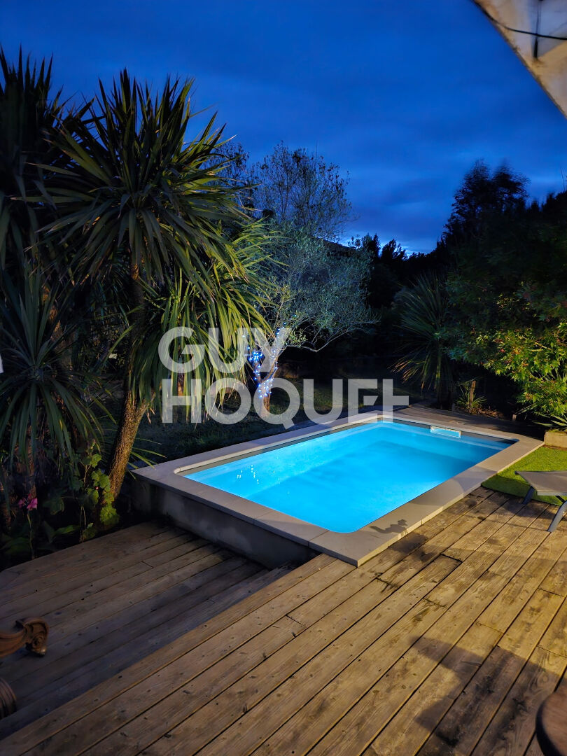 Maison familiale 5 chambres avec piscine ? belle pièce de vie ouverte ? proche commodités 8 pièce(s) 169 m2