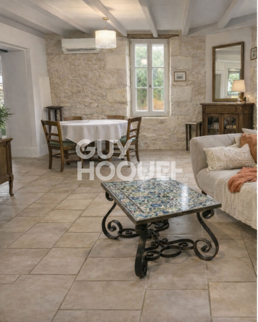 Maison chaleureuse et sa dépendance à Monségur