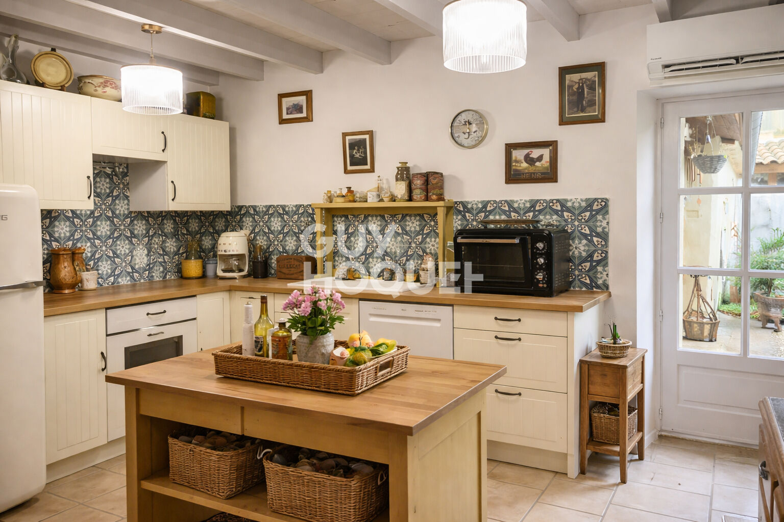 Maison chaleureuse et sa dépendance à Monségur