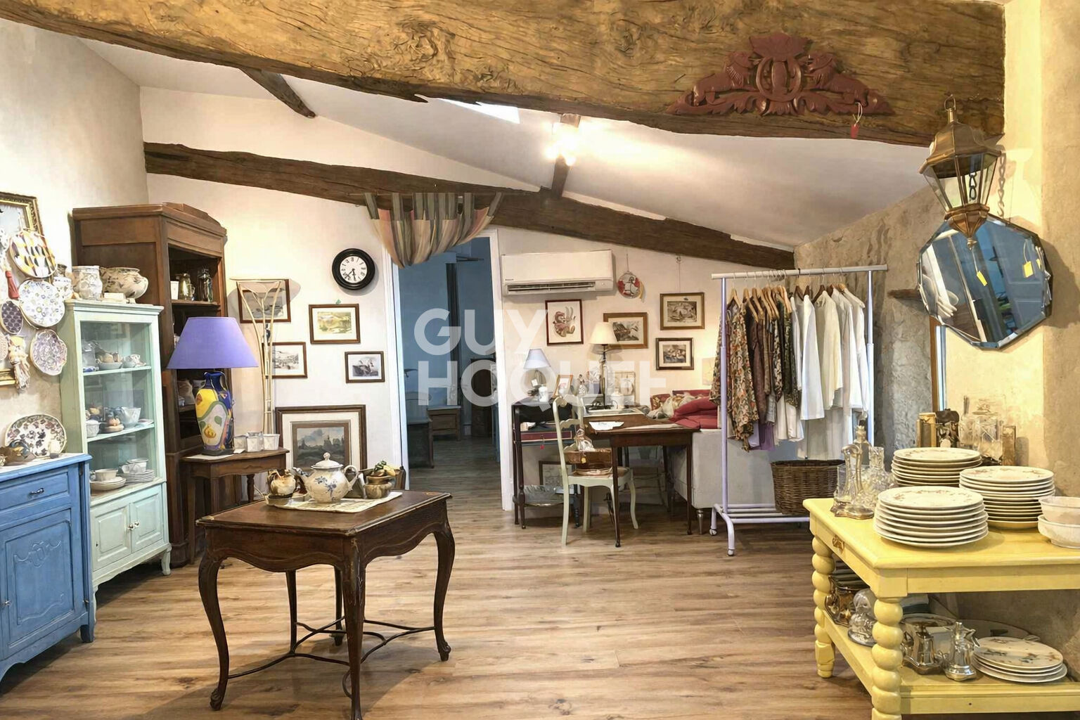 Maison chaleureuse et sa dépendance à Monségur