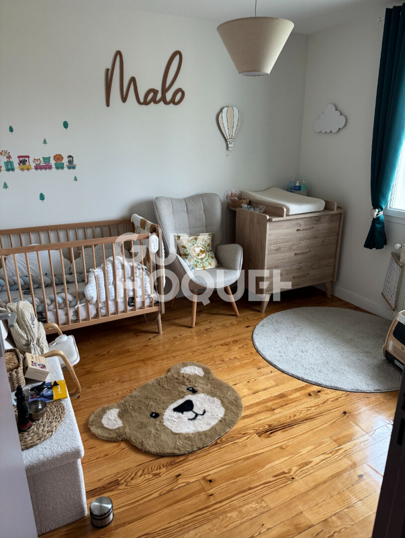 À louer : Jolie maison entièrement rénovée avec jardin et garage