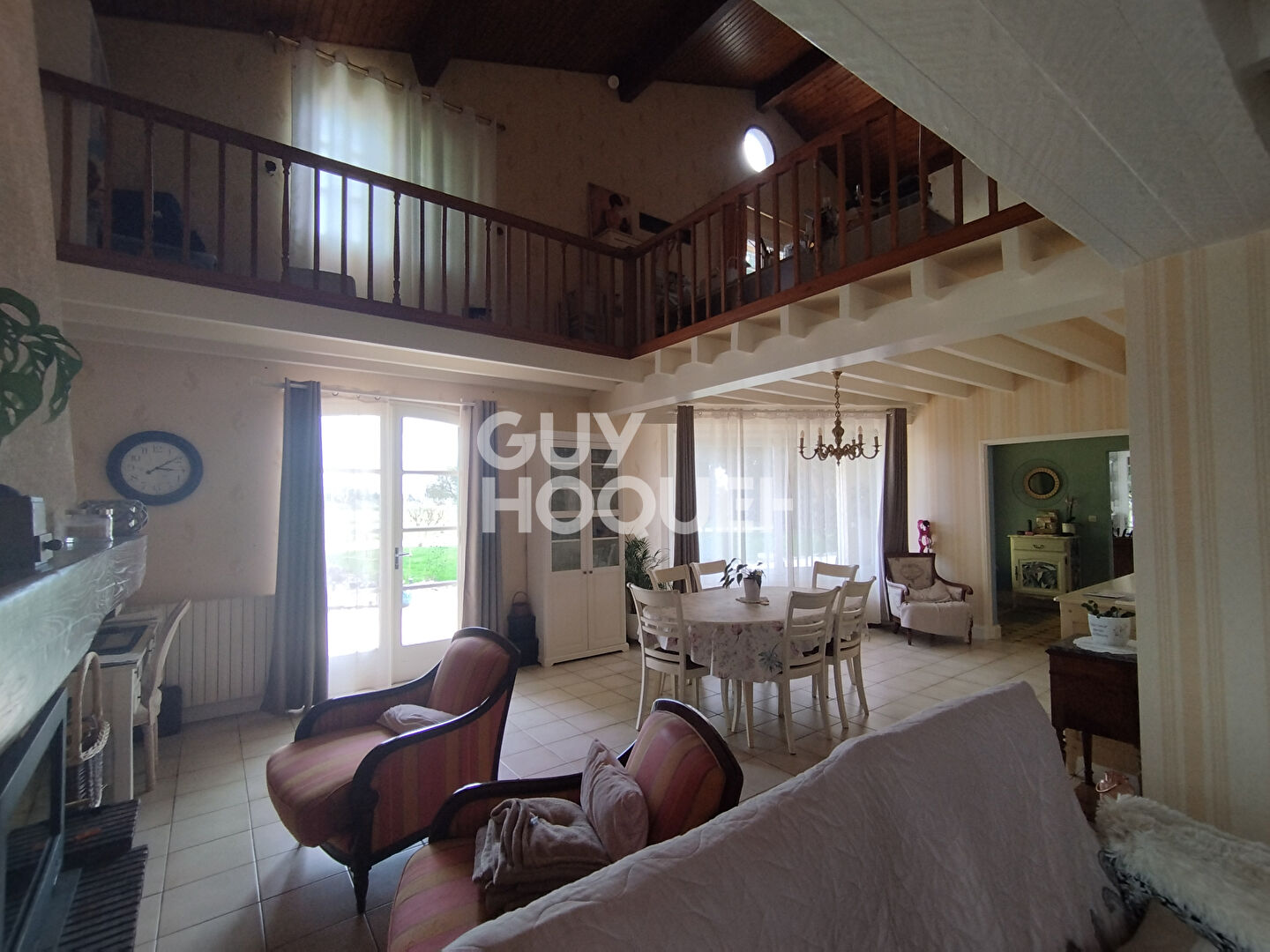 Maison Sainte Bazeille 6 pièce(s) 255 m2