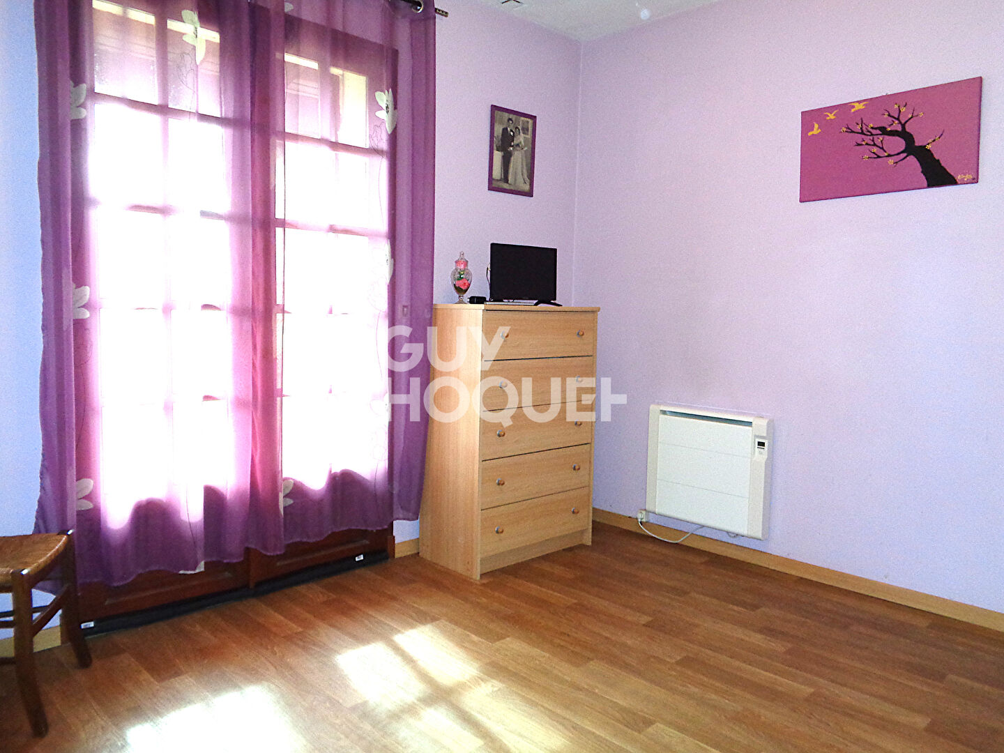 Maison familiale de plain-pied à la campagne /4 chambres et un bureau /jardin et ancienne ferme