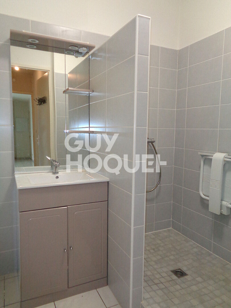 Appartement lumineux Marmande en rez de chaussée /2 chambres /balcon