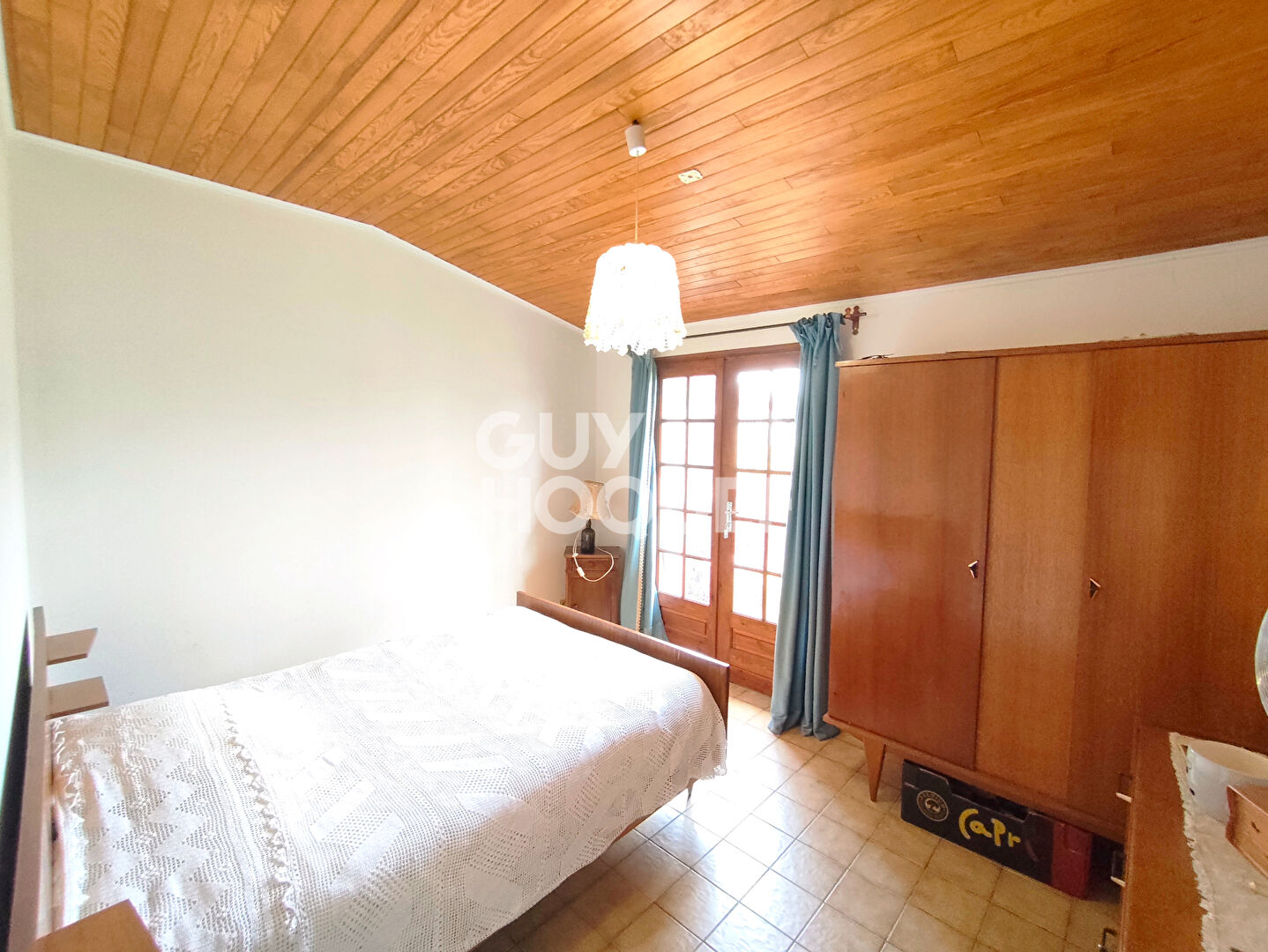 Pavillon confortable sur terrain clos de 1 000 m²