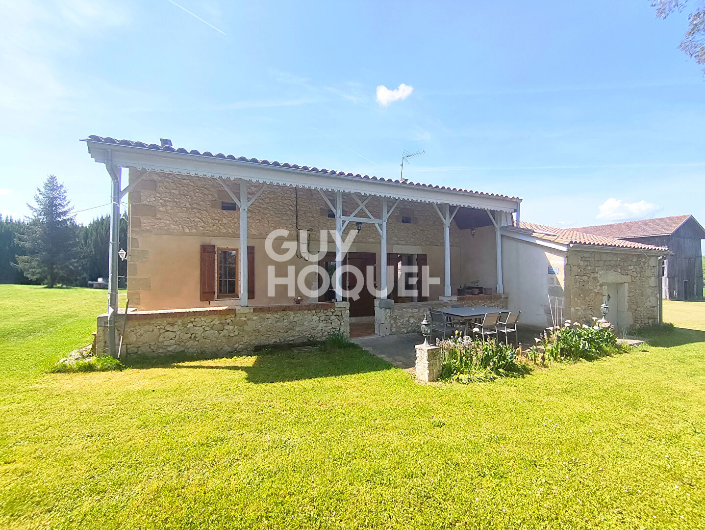 Maison en pierre 5 chambres avec piscine