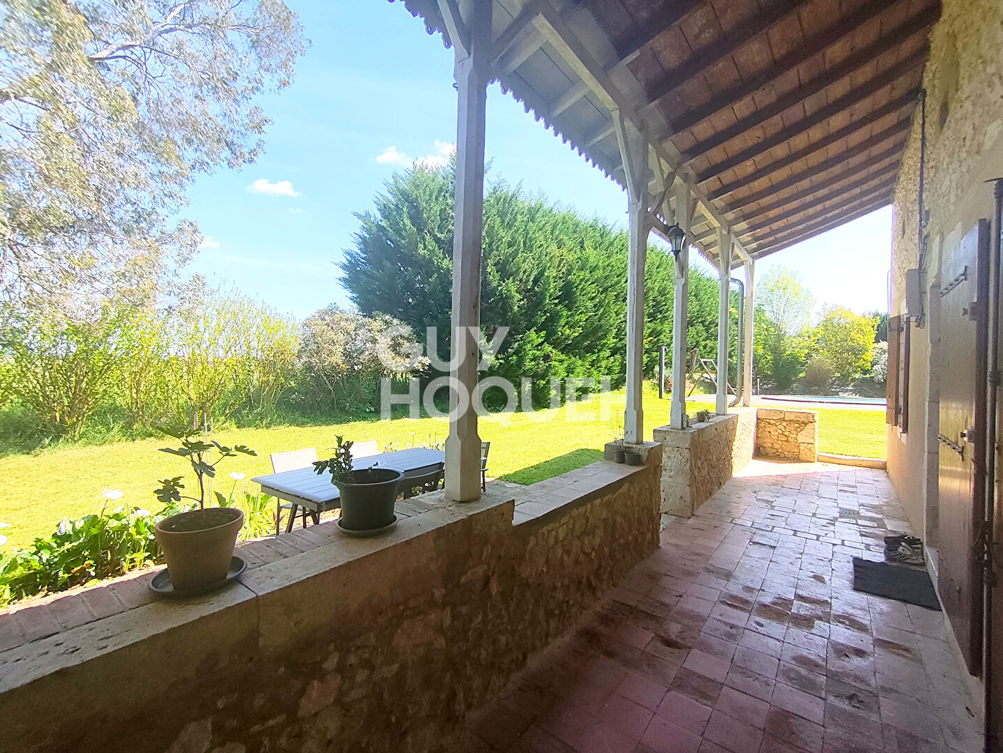 Maison en pierre 5 chambres avec piscine