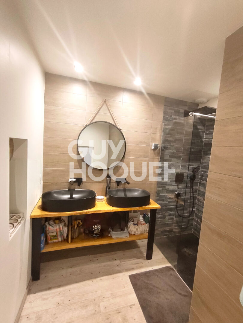 Maison en pierre 5 chambres avec piscine