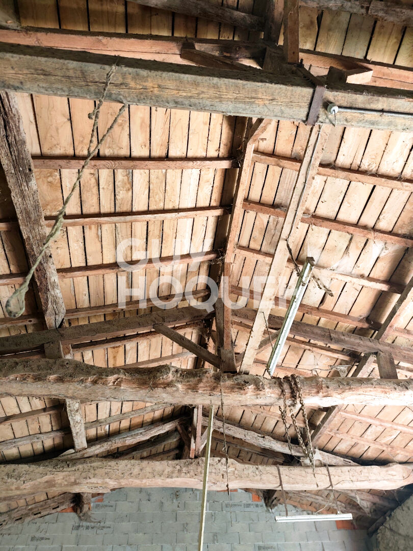 Grange à rénover avec vue dominante