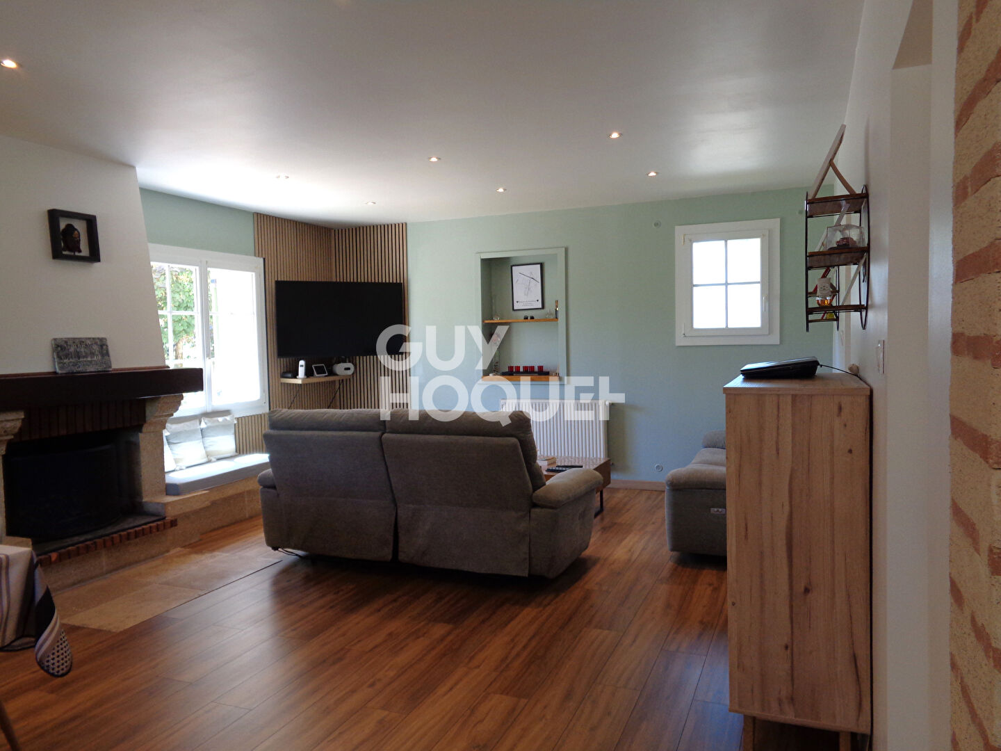 Villa entre Marmande et Casteljaloux 132 m2 / 3 chambres /garage / chalet /piscine et jardin