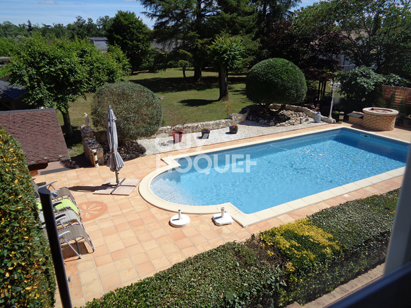 Villa entre Marmande et Casteljaloux 132 m2 / 3 chambres /garage / chalet /piscine et jardin