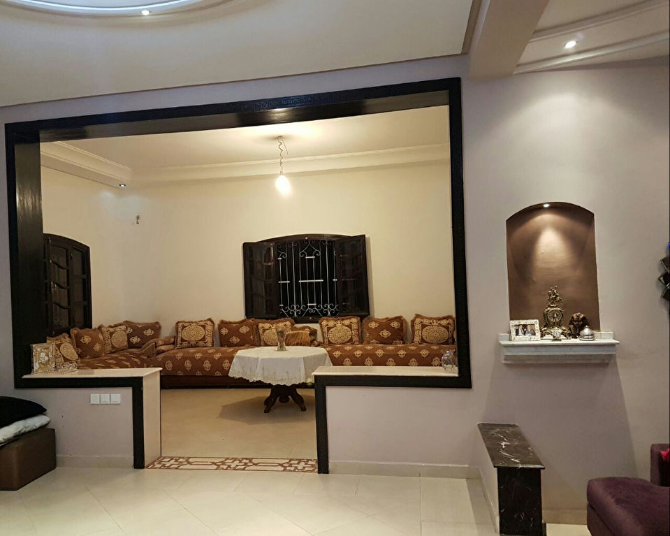 Une villa d'une supérficie de 410 m² à vendre  sur la route de Csablanca