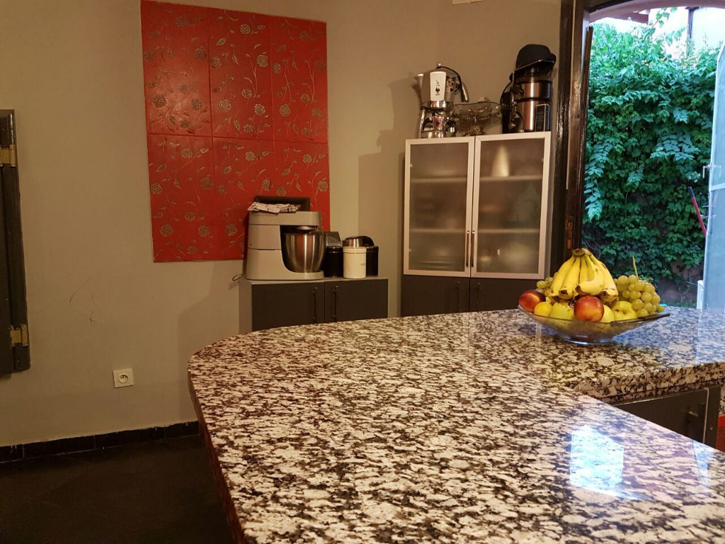 Une villa d'une supérficie de 410 m² à vendre  sur la route de Csablanca